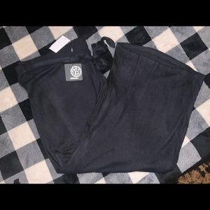 NWT BOBEAU woman’s black wide leg pants.  Size 3X.